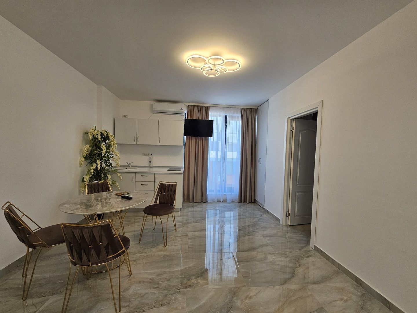 Apartament de vanzare Tomis Plus - Poză 2