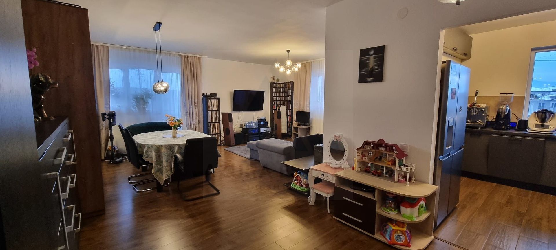 Apartament 3 camere decomandat 93 mp + terasă  zona Piața Rahovei - Poză 1