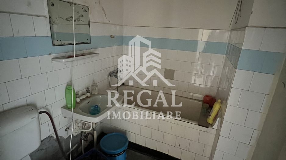 Apartament de vanzare 2 camere, in zona Micro 3 - Poză 5