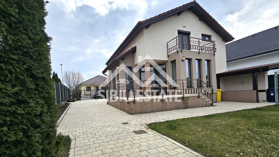 Casa individuala garaj pivnita curte mare - Poză 10