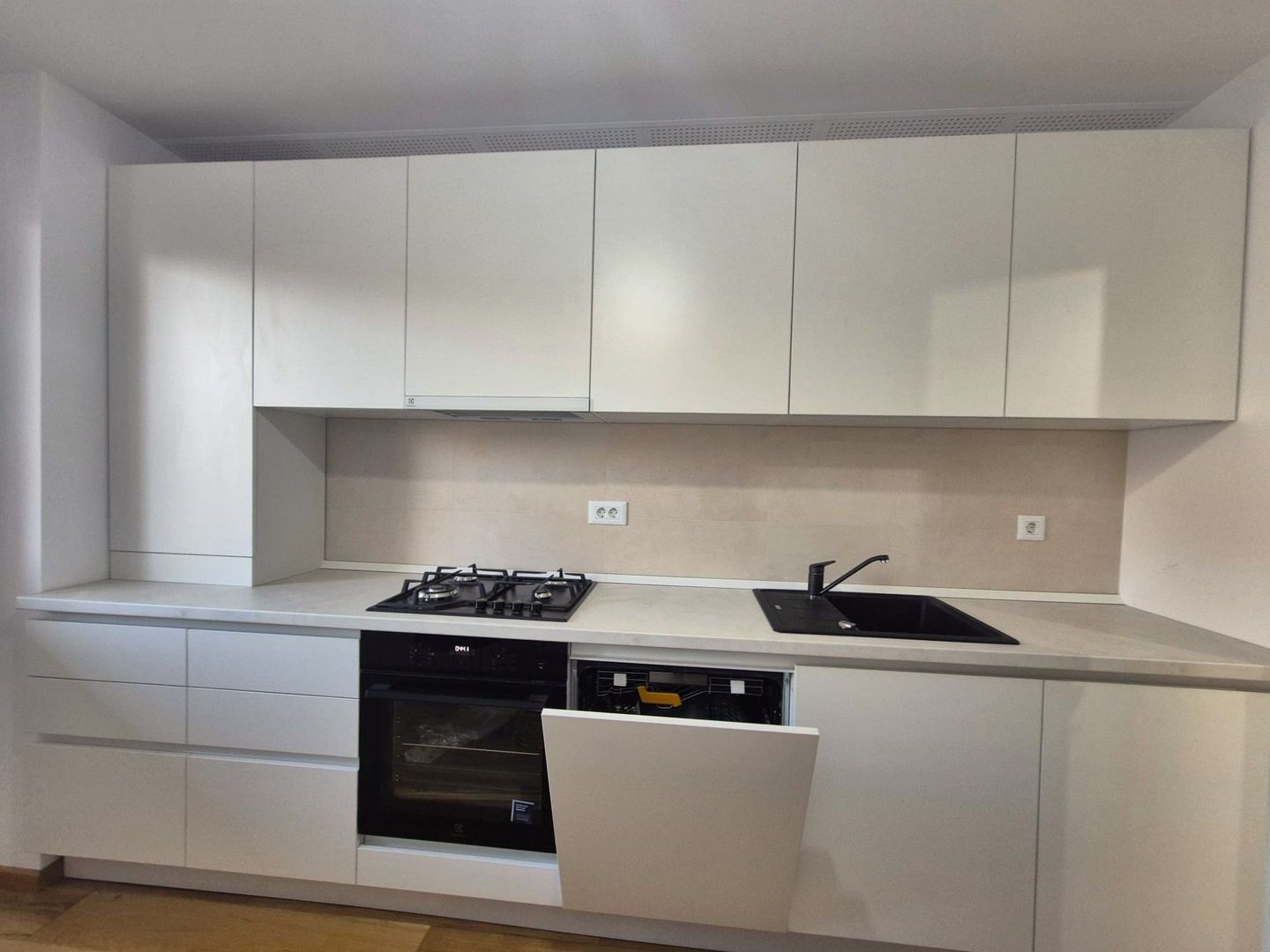 Exclusivitate- Apartament în bloc nou, la PRIMA ÎNCHIRIERE - Poză 11