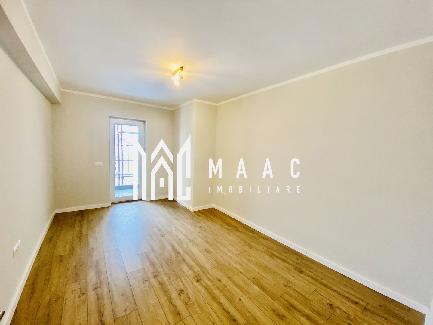Apartament 3 camere | La Cheie | Balcon | Parcare | 75 MPU - Poză 7