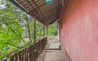 Casă modestă cu 3 camere din văiugă în Bătania - Poză 18