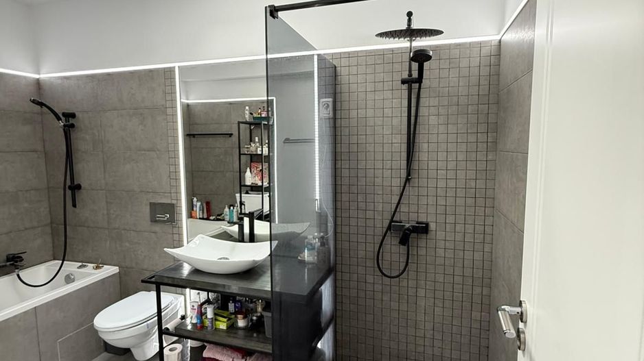 Piscină | Mobilată complet | Panouri solare | 3 băi și terasă închisă - Poză 18