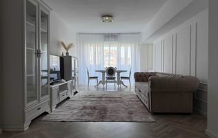 3 camere Unirii | 92 mp | Vedere bulevard - 1100€/lună