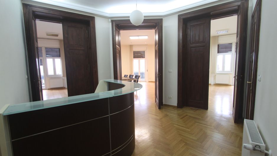 Apartament pretabil birou - Piata Victoriei - Poză 2