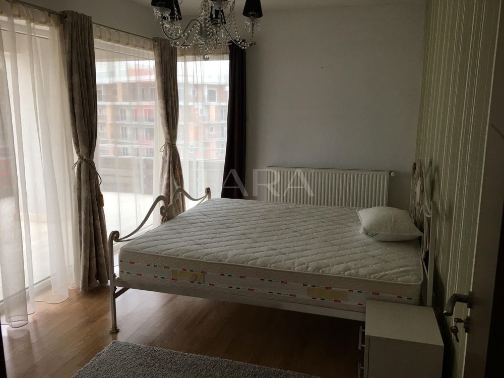 Apartament cu 4 camere, terasă de 97 mp, parcare inclusă. - Poză 4