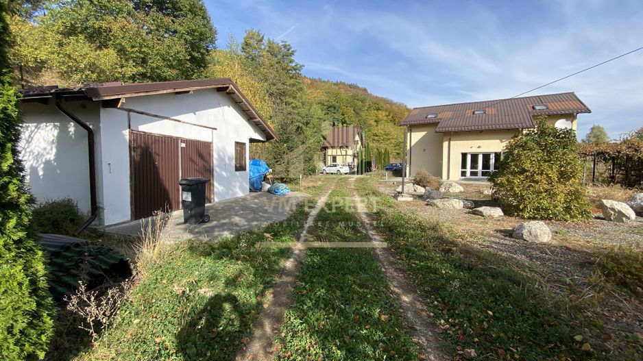 VILA CAMPULUNG, TEREN 4200 MP, PRET 259000 EURO - Poză 3