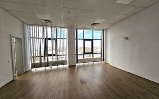 Spatiu de birouri de inchriat locatie centrala si vizibilitate buna - Poză 17