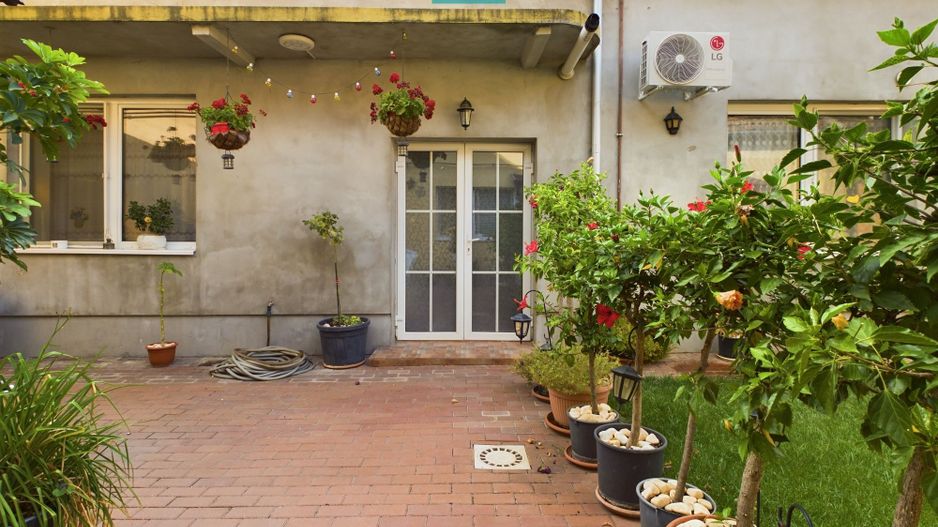 Apartament cu 3 camere la curte comună în Grădiște - Poză 22