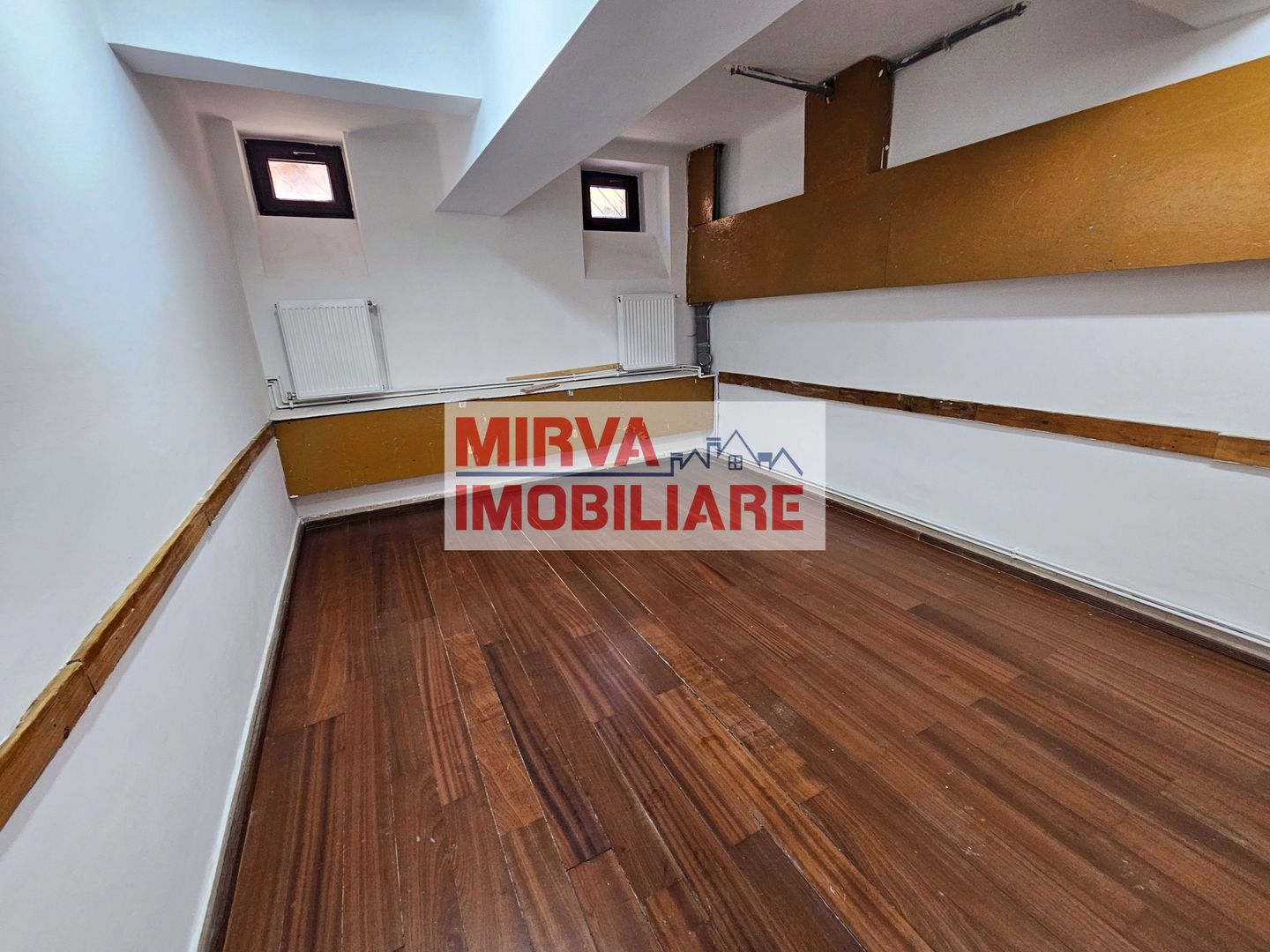 2 Vile Interbelice | Zonă Centrală | Renovate Integral 2024 - Poză 43