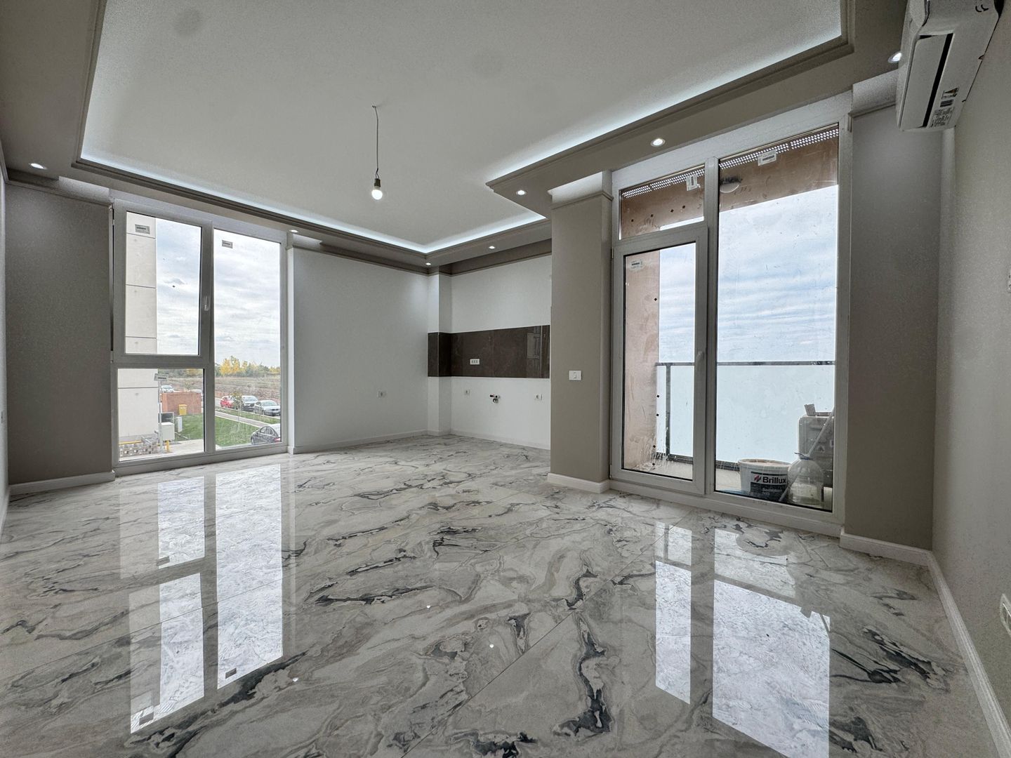 COMISION 0% | Apartament 3 Camere | Complex Campeador | Etaj 1 - Poză 1