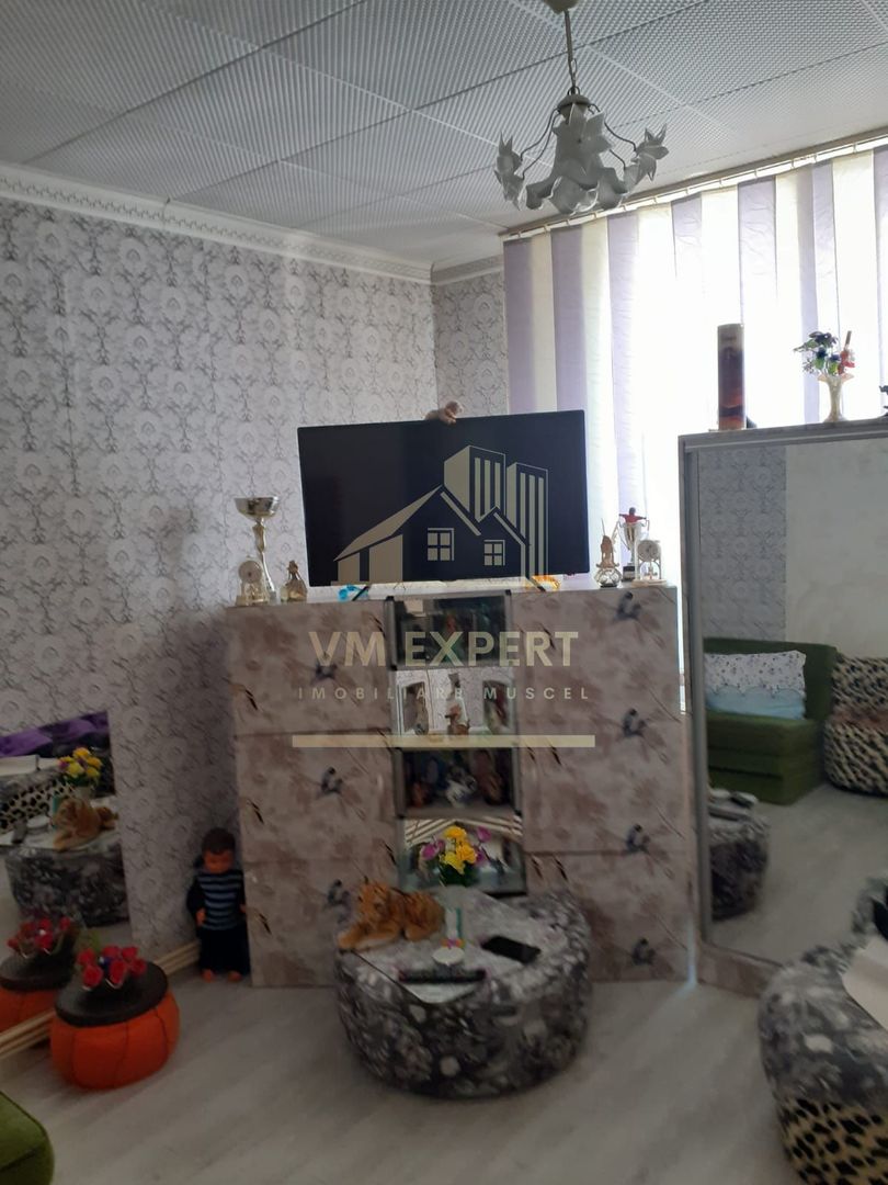 APARTAMENT 2 CAMERE, ETAJ 4, BLOC DE CARAMIDA, CAMPULUNG - Poză 7