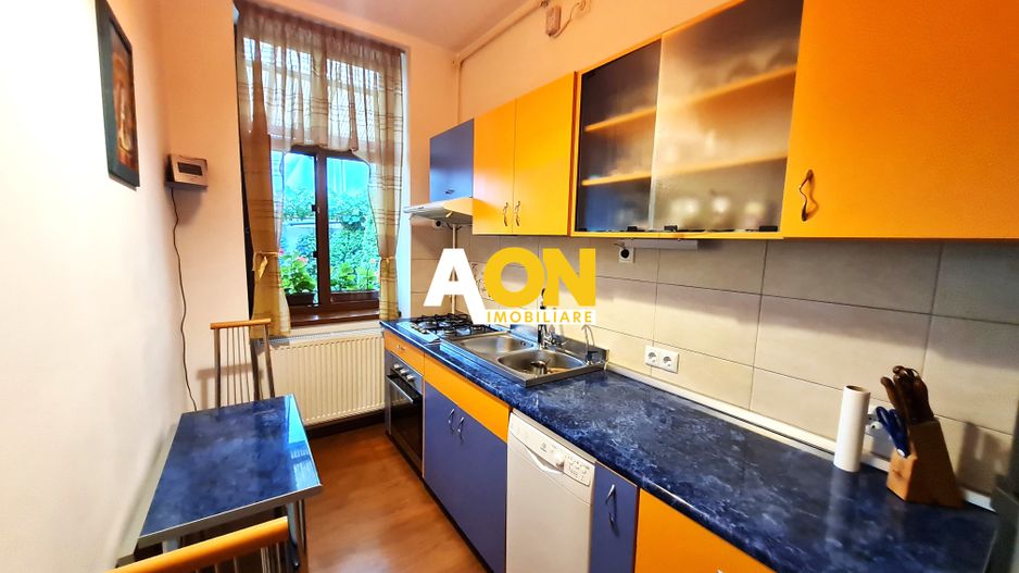 Casa 6 Camere, 160 mp, Teren 410 mp, Zona Centru - Poză 10