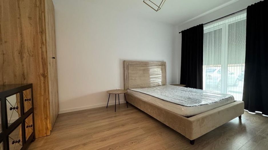 Giroc-Neptun | 2 Camere | Prima inchiriere | Curte interioara - Poză 7