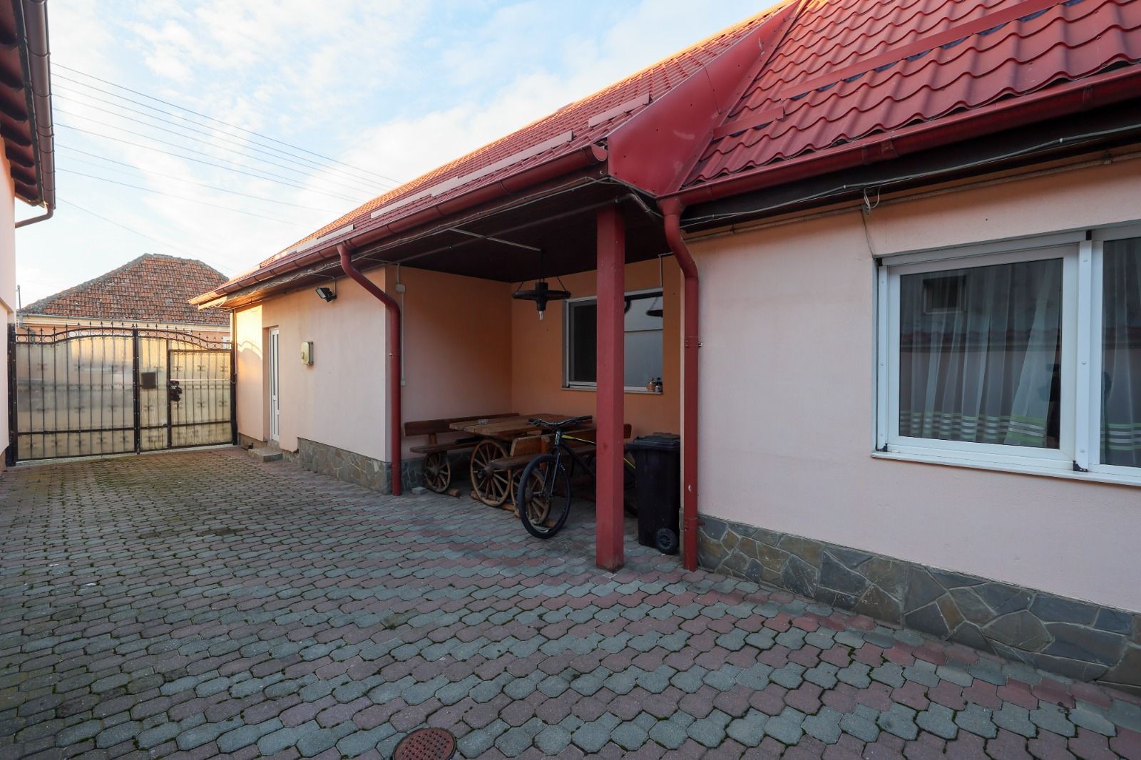 Casa 4 camere Halchiu | teren 400 mp | acces 2 strazi - Poză 31