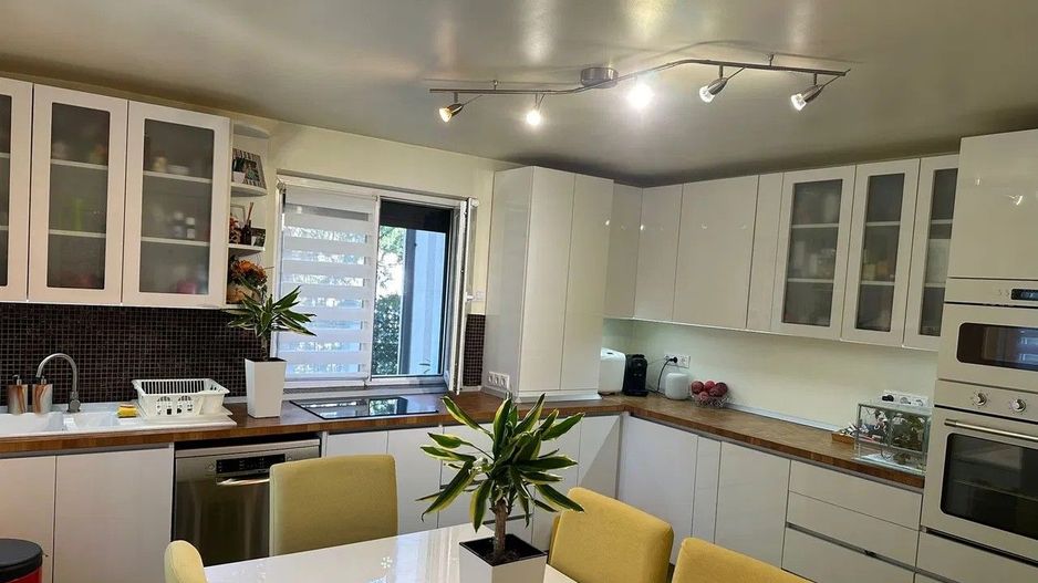 Vila de vanzare Corbeanca| langa lac si Paradisul Verde - Poză 6