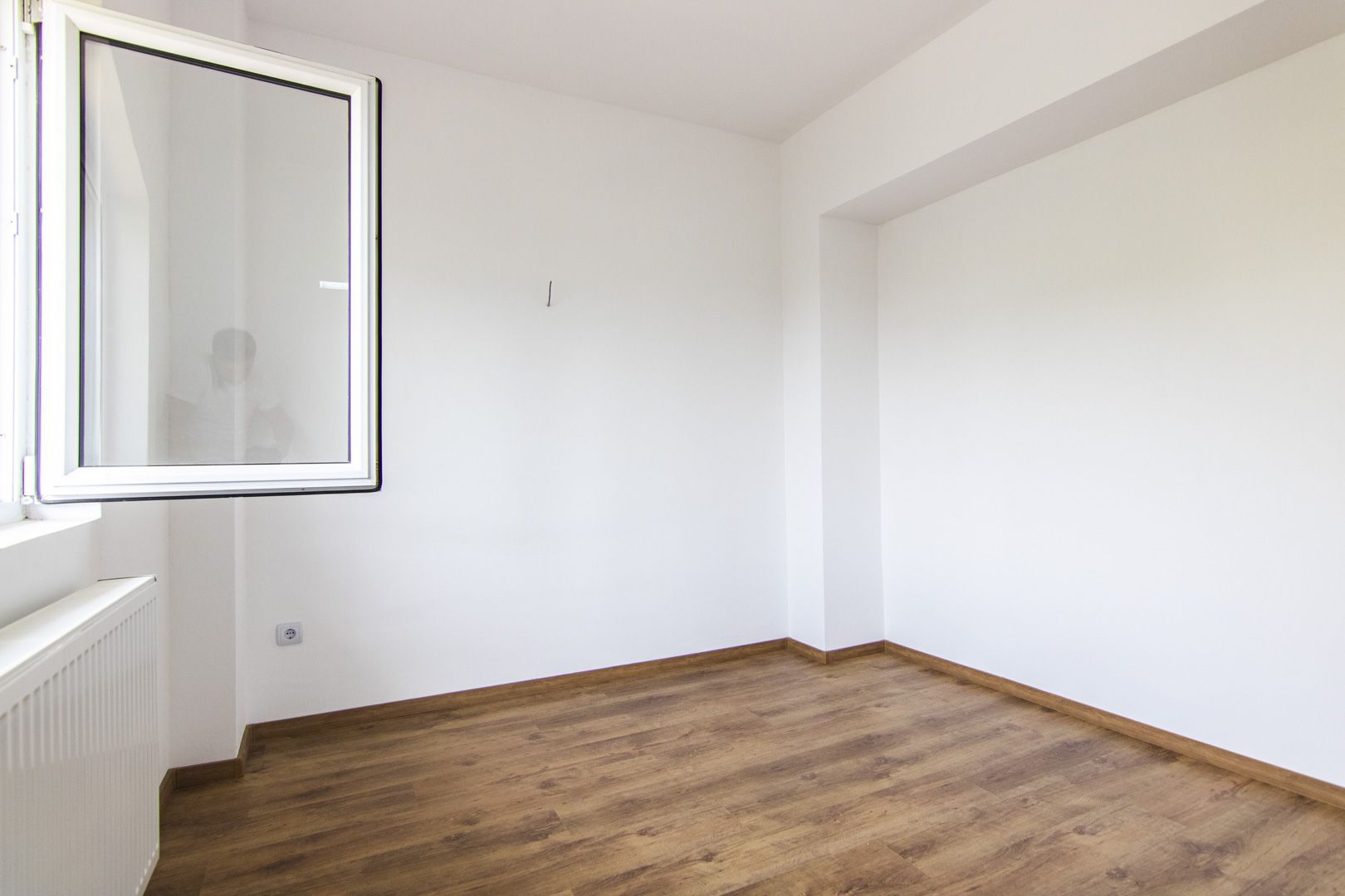 3 CAMERE, PARCARE SI BOXA INCLUSE - COMISION 0%, ORAS CHITILA-SOSEAUA BANATULUI - Poză 5