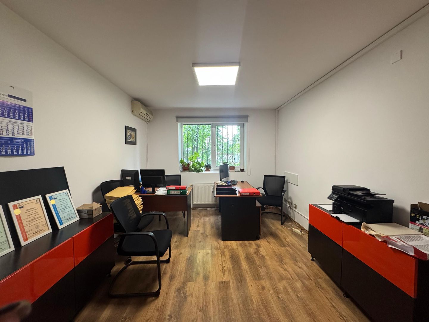 2 camere| SEMIDECOMANDAT VICTORIEI- DOROBANTI - Poză 1