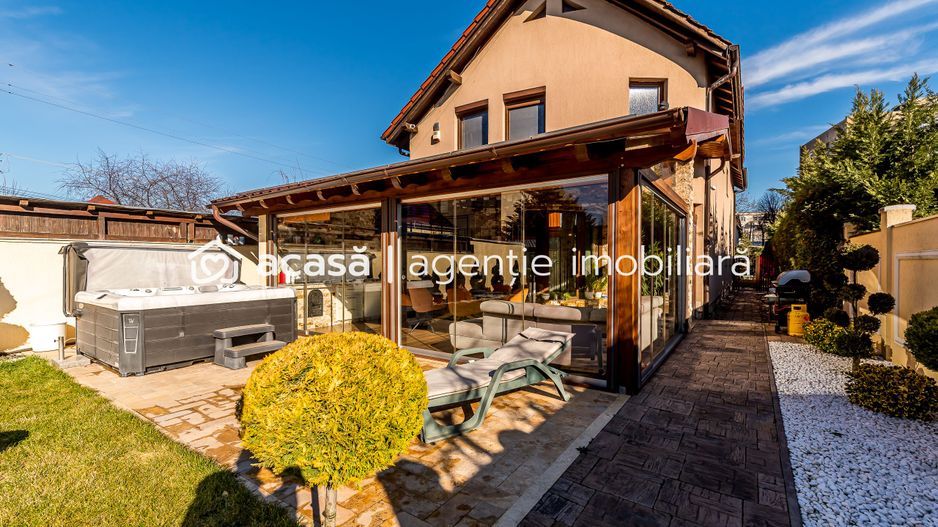 Casă SMART / 5 camere, teren 720 mp, fotovoltaice 13 kW, Aradul Nou - Poză 1