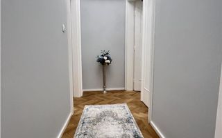 Apartament  deosebit amenajat LUX  boxa curte acces auto CENTRAL - Poză 19