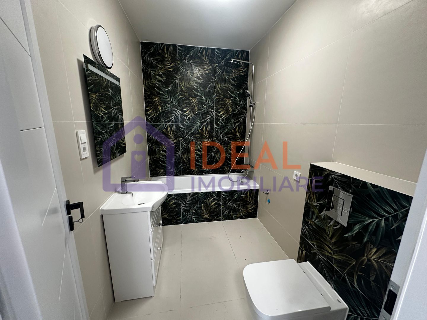 🏡 Apartament 3 camere și balcon- LA CHEIE, zona Calea Surii Mici - Poză 3