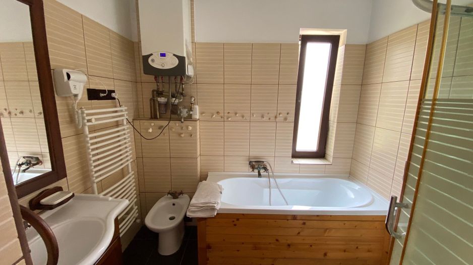 Casa zona Lipovei - Poză 28