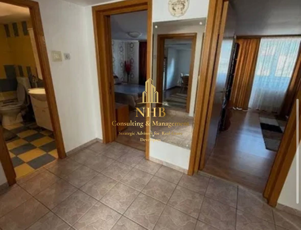 Vila 5 camere de vanzare / Zona Aviatiei /4 locuri de parcare - Poză 5