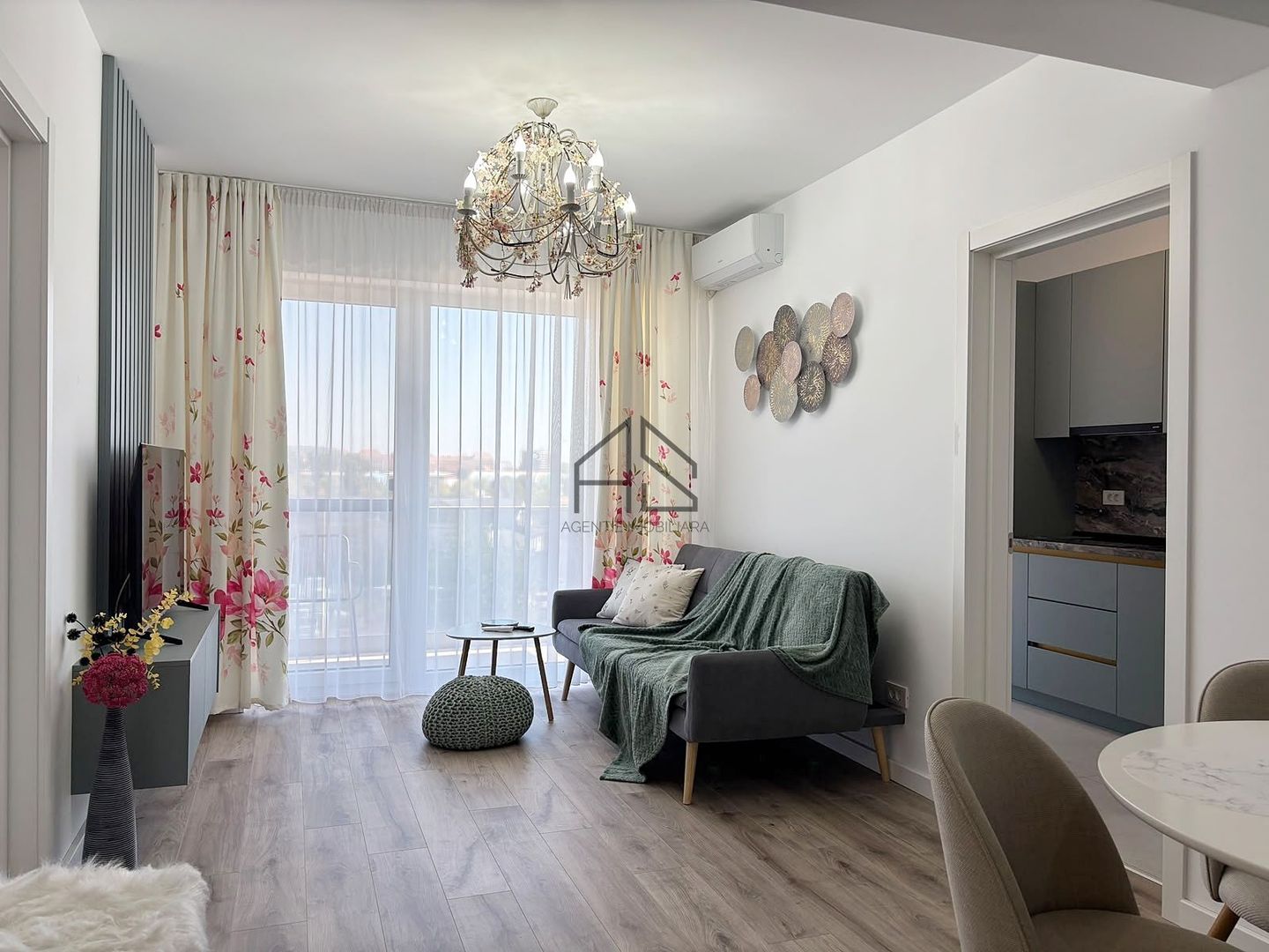 De închiriat | 2 camere | Bucătărie închisă | Parcare | PRIMA Arena - Poză 2