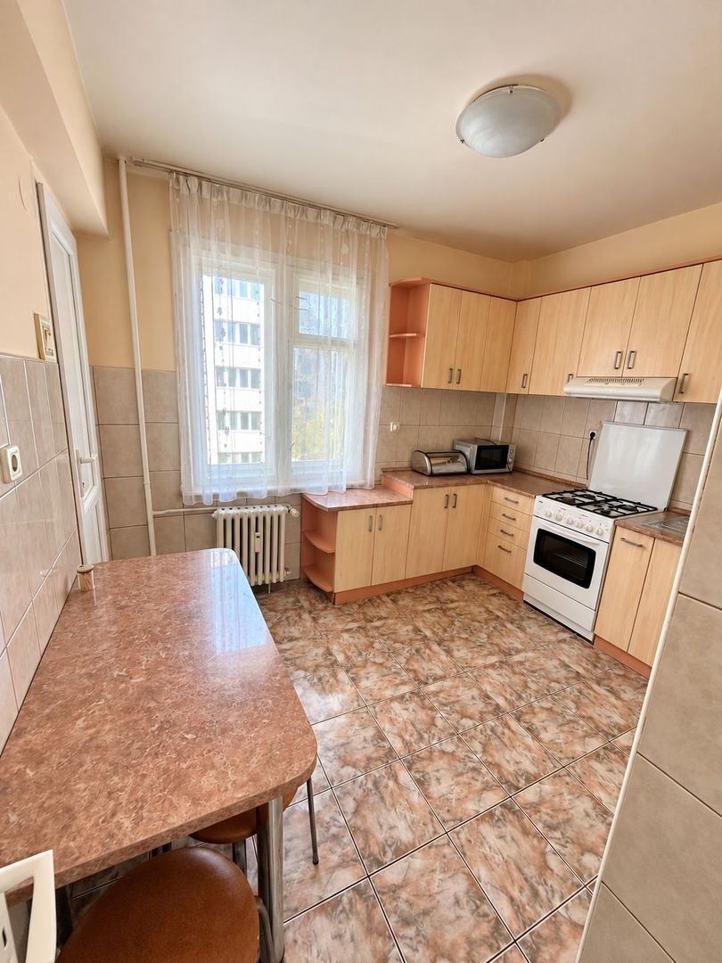 Apartament 4 camere - Zona Prima Shops - Poză 2