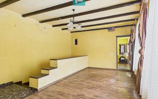 Casă cu 4 camere în zona Parneava - Poză 10