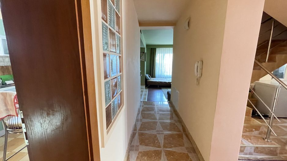 CASA  INDIVIDUALA DE VANZARE IN MEHALA - Poză 9