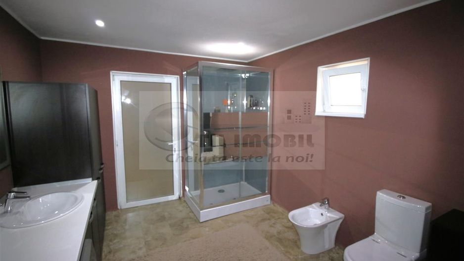 MIROSLAVA CASA EXCLUSIVISTA LA CHEIE LUX STIL MEDITERANEAN MOBILATA - Poză 22