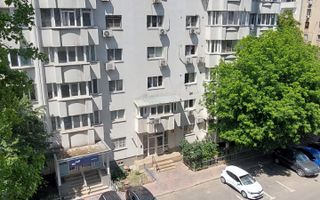 Bd. Unirii, 3 camere, 2 bai, centrala termica, parcare, lux - Poză 35