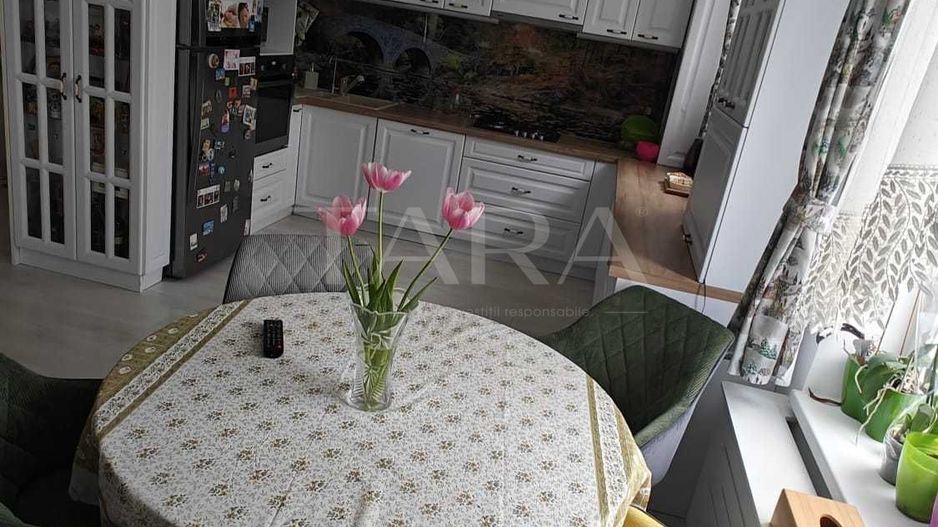 Apartament 3 camere, deosebit, zona Europa. - Poză 3