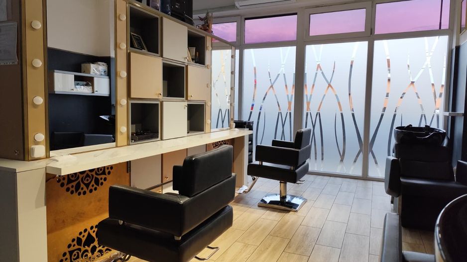 Inchiriere salon de infrumusetare – afacere la cheie, zona Lidl Iosia - Poză 2