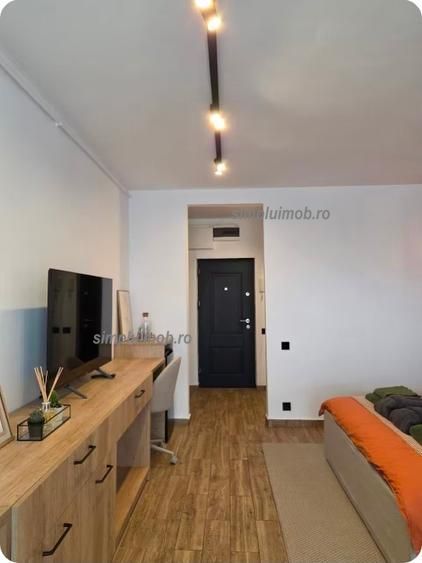 Garsonieră 31 mp, COMPLET RENOVATĂ, finisaje premium, vedere panoramică - Poză 2