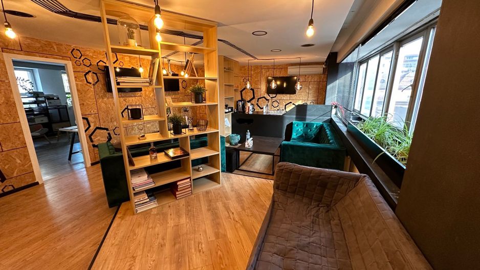 Spatiu în clădire de birouri - Poză 4