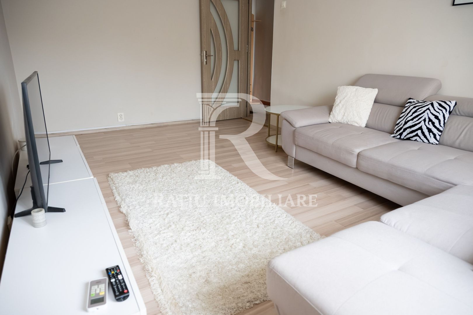 Apartament cu 3 camere | Decebal | Doinei | 58 utili | Oradea - Poză 4