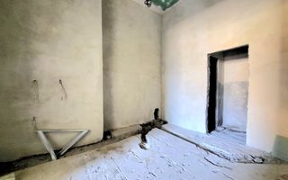 Spatiu cu vad pietonal intens - 65 mp # plus-imo.ro - Poză 5