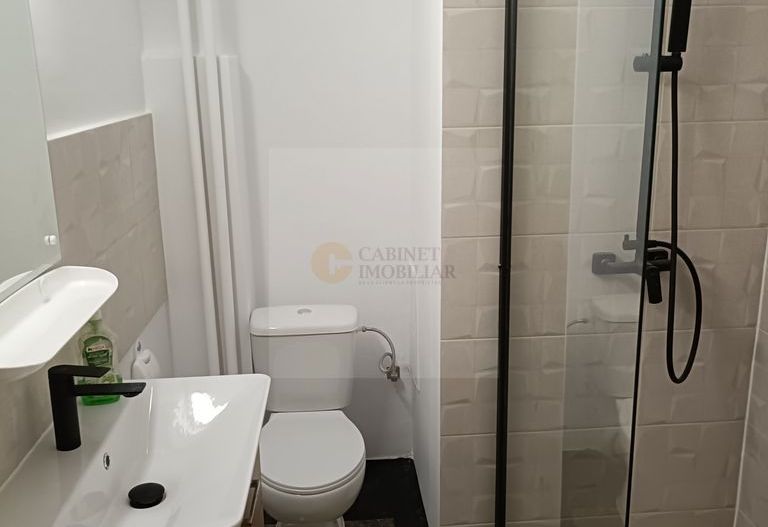 4 camere + boxa | Piata Kogalniceanu | creditabil | et. intermediar - Poză 9