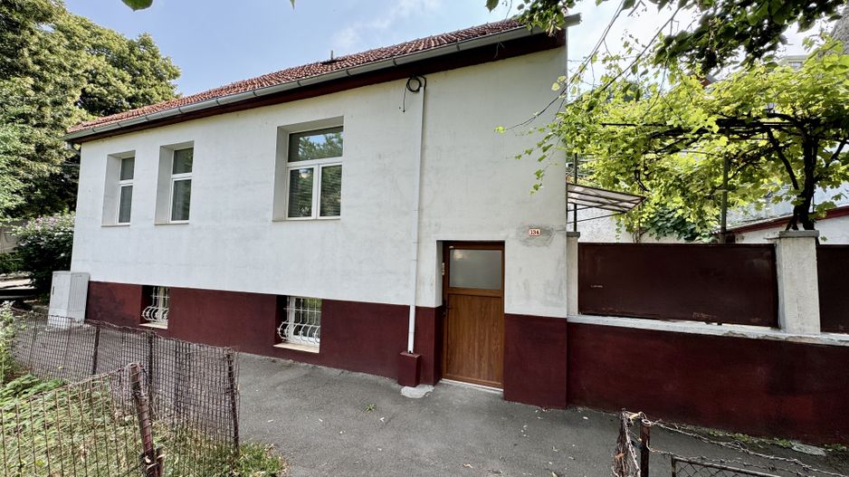 Oferta rezervata! Oază de liniște cu curte în zona Blumana - Poză 2