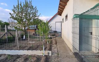 Casa pentru 2 familii, 7 Camere, 2 Garaje, 1500MP Teren - Poză 30