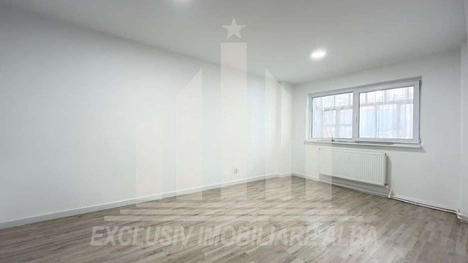 Apartament 2 camere decomandate | 50 mp | Renovat | Cetate - Poză 1