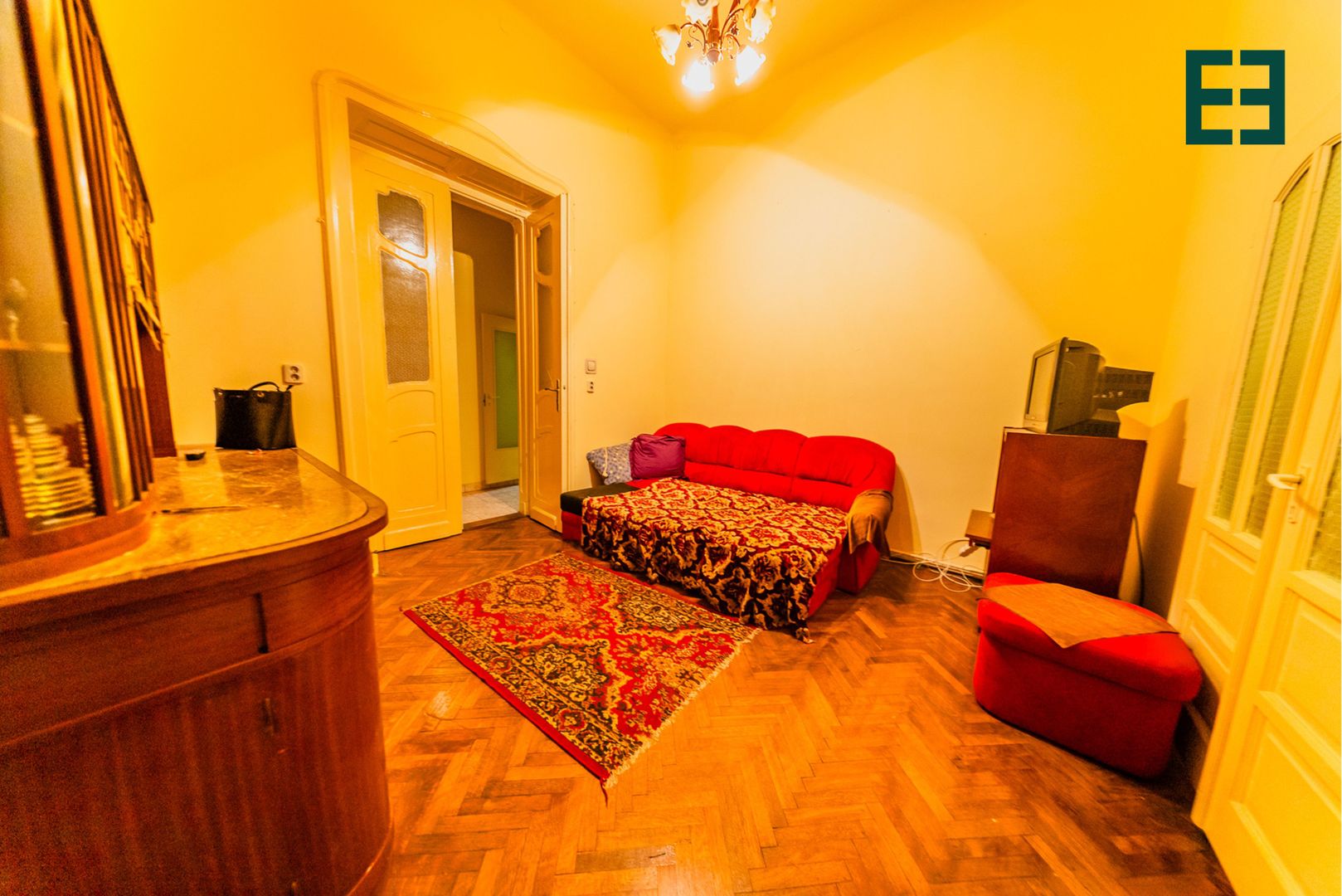 Apartament cu 3 camere și garaj - Zonă Ultracentrală - Arad - Poză 3