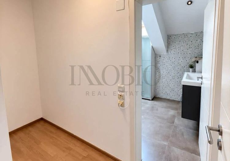 Vilă Premium cu Piscină Privată, Curte Generoasă și 5 Locuri - Poză 8