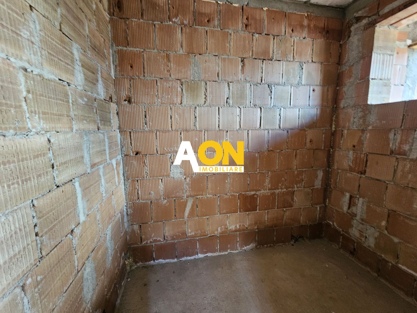 Duplex modern 121 mp utili, 4 camere, curte 315 mp, zonă liniștită - Poză 13