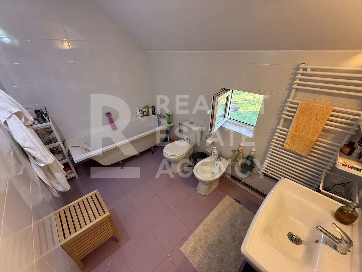 Vânzare, vilă, 5 camere și 1000 mp de teren, Valea Lupului, Iași - Poză 18