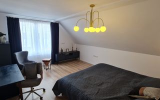 Vila spațioasă și elegantă de vânzare la intrarea în cartierul Turnișo - Poză 19