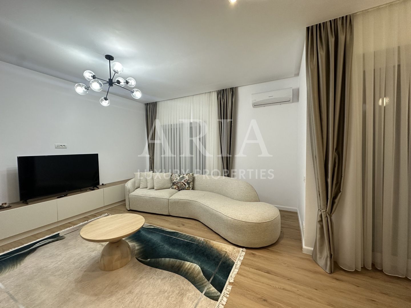 AMERICAN VILLAGE - MODERN VILLA - 5 ROOMS - FULLY FURNISHED - GATED COMMUNITY - Poză 2